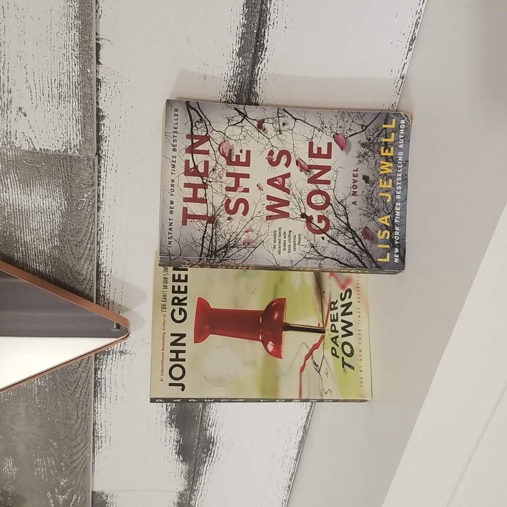 2 Best selling paperback novels,  Lisa Jewell, John Green.